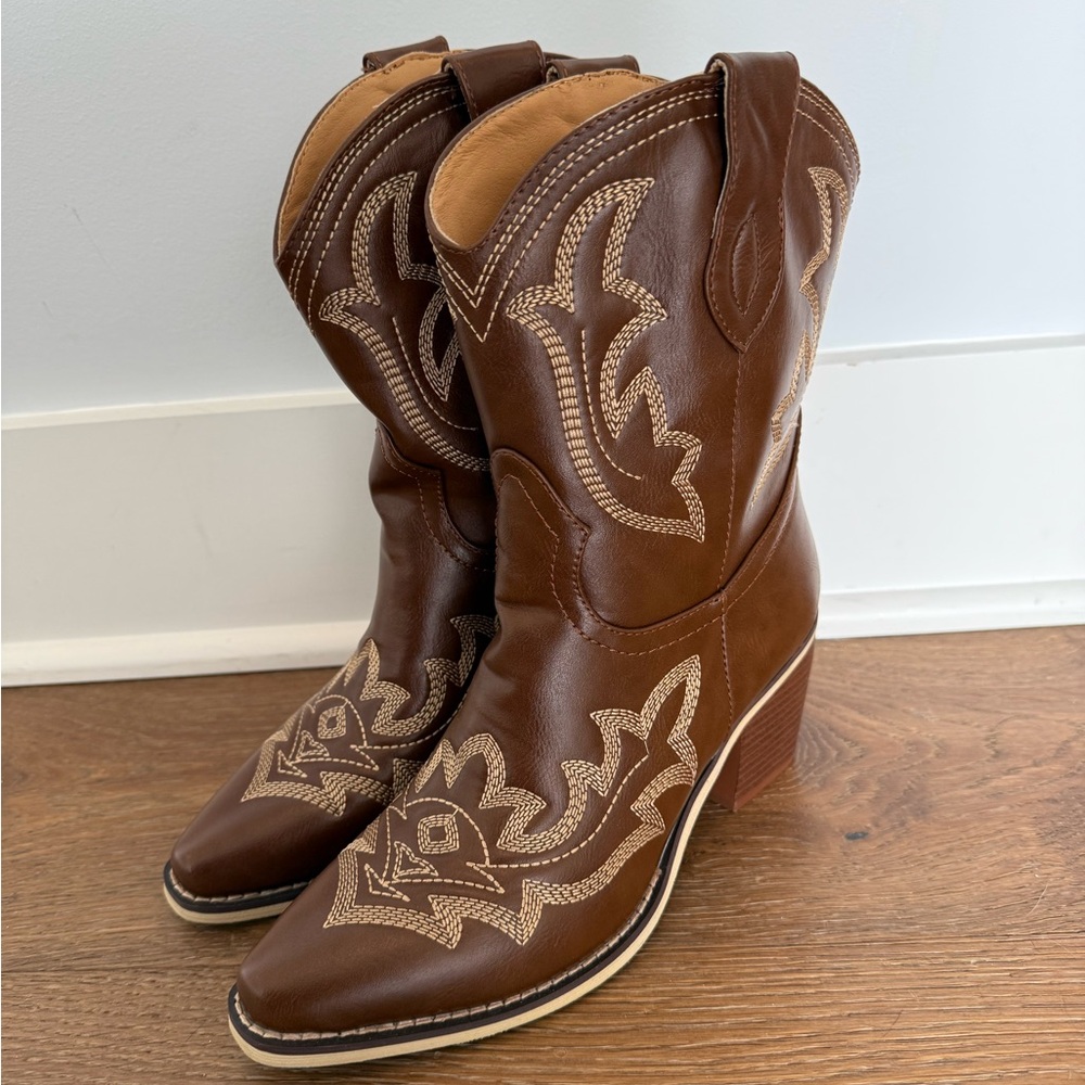WetKiss ankle Cowboy Boots